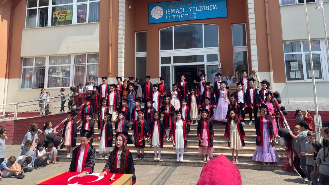 2024-2025 Eğitim Öğretim Yılı Mezuniyet Törenimizden
